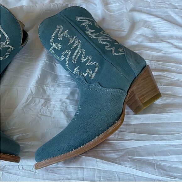 CORRAL Blue Suede Leathr Embroidered Western/Cowboy Pointed Toe Boots Size 7 NIB - Picture 3 of 9